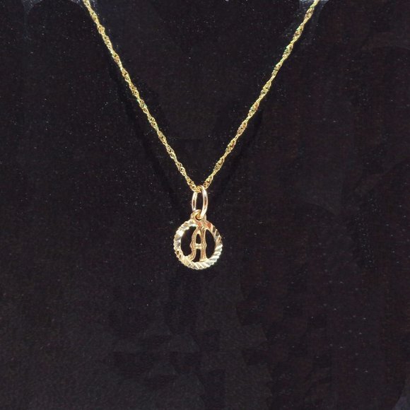 10k Real Gold Dainty Initial Charm Necklace Gold Letter Pendant Necklace - Picture 4 of 4